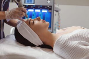 Hydrafacial Treatment: The Ultimate Skin Hydration and Rejuvenation Experience in Chantilly